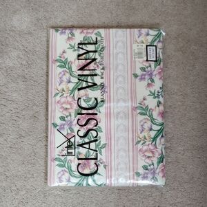 Classic Floral Spring Easter Intex Vinyl Tablecloth